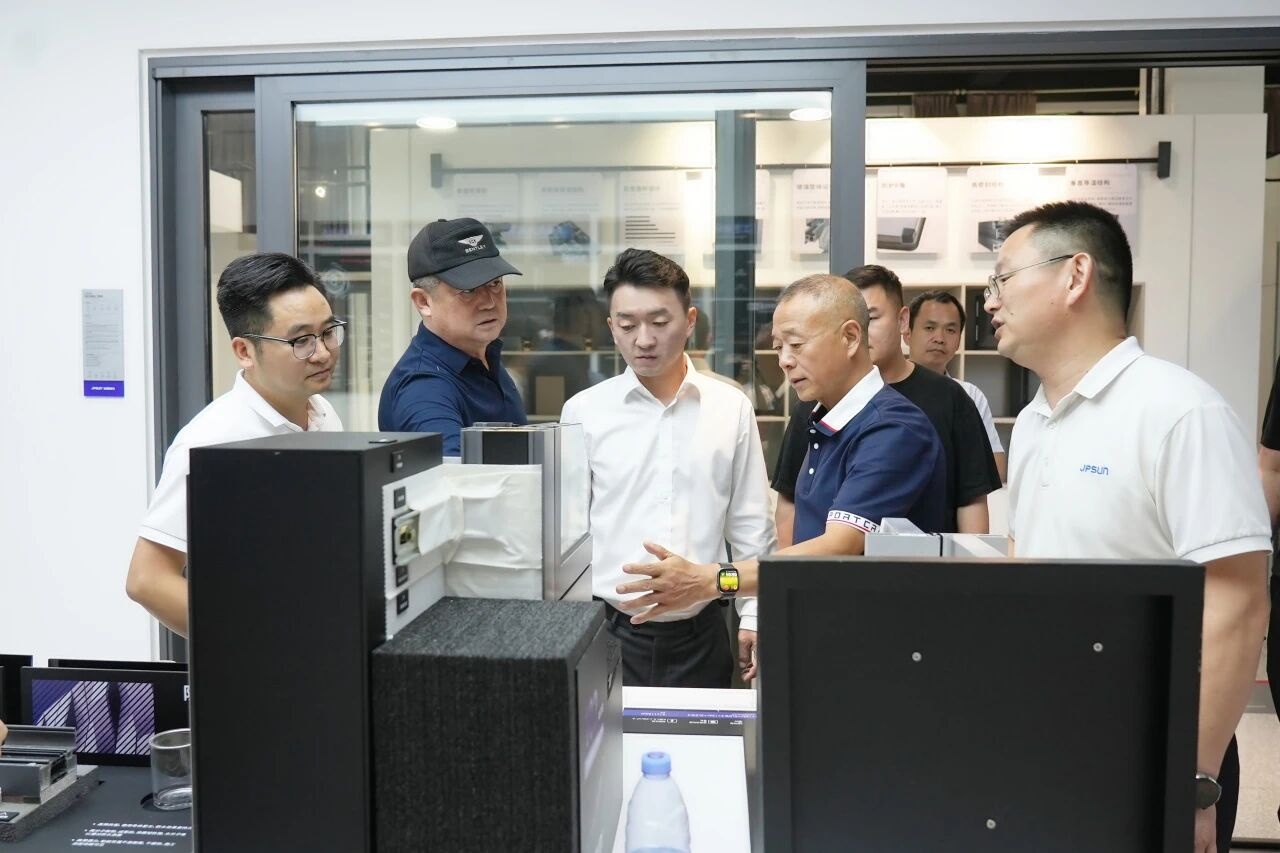 C7娱乐